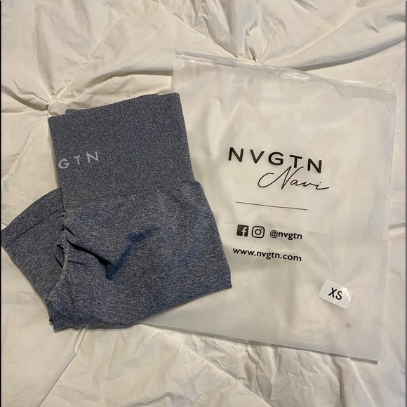 NVGTN Pants - NVGTN Grey Scrunch Seamless Short